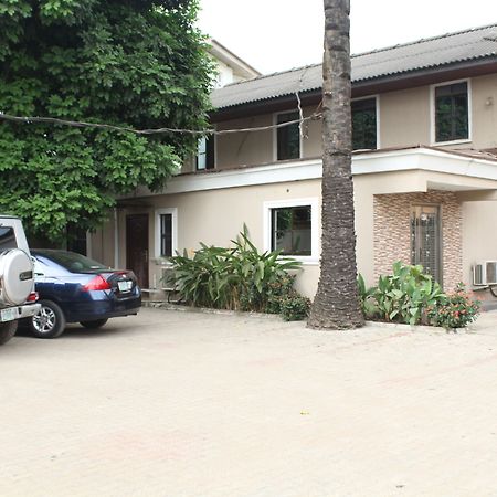 Bluespring Hotel Maryland Екстериор снимка
