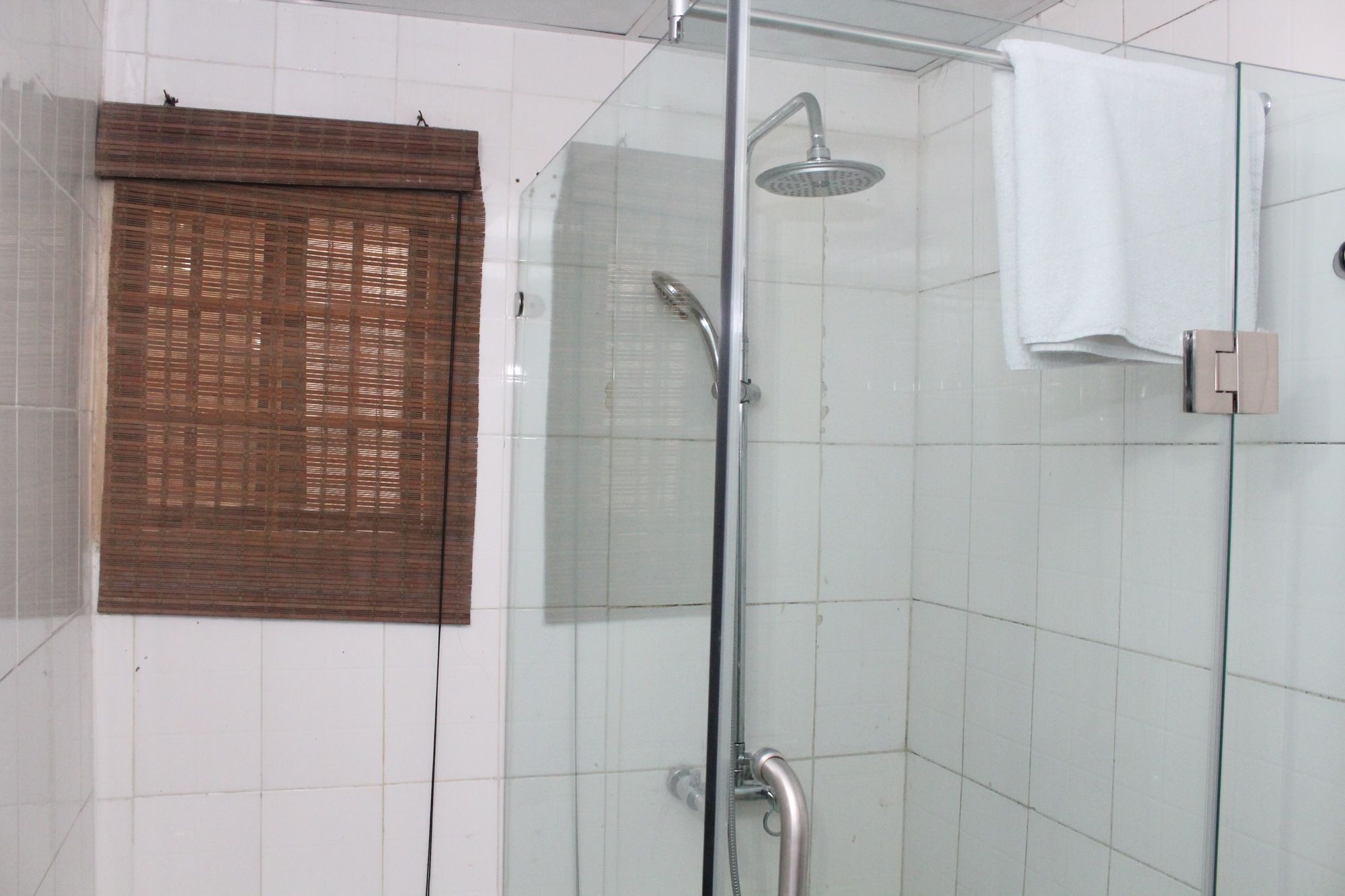 Bluespring Hotel Maryland Екстериор снимка