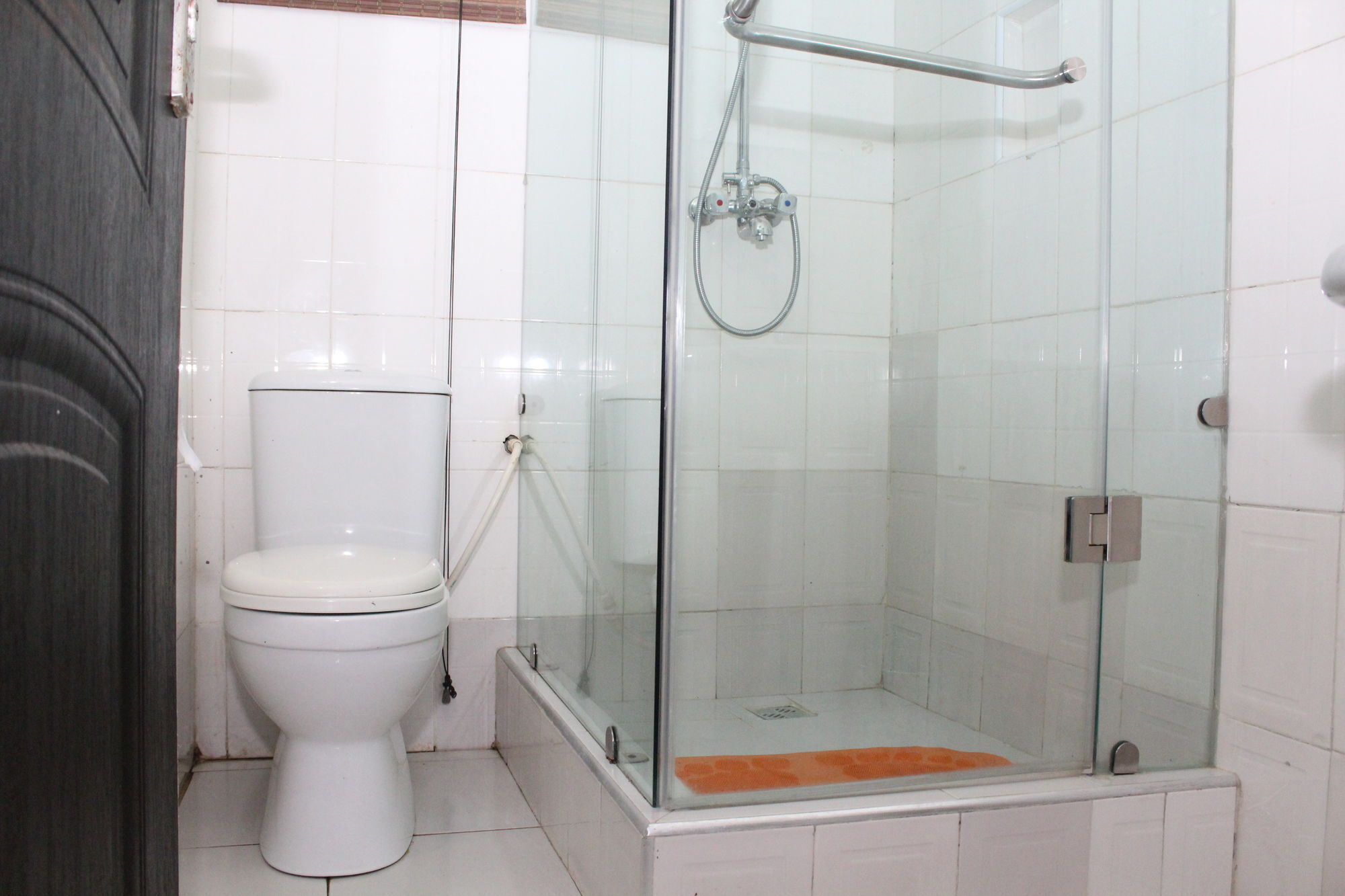 Bluespring Hotel Maryland Екстериор снимка